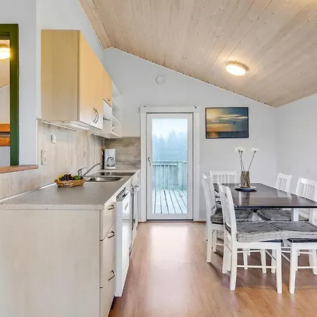 Feriehus 2 Værelses Dejlig Bolig I *