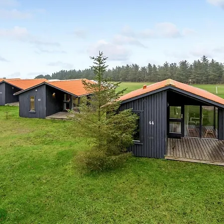Feriehus 2 Værelses Dejlig Bolig I